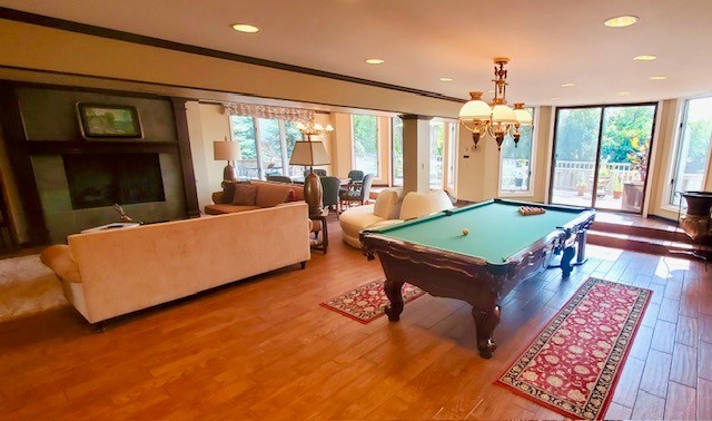 Hinsdale, Illinois 60521, United States, 4 Bedrooms Bedrooms, ,5 BathroomsBathrooms,Residential,Active,229248