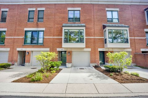 Photo of 1451 W Harrison Street #1, Chicago, IL 60607 (MLS # 12641265)