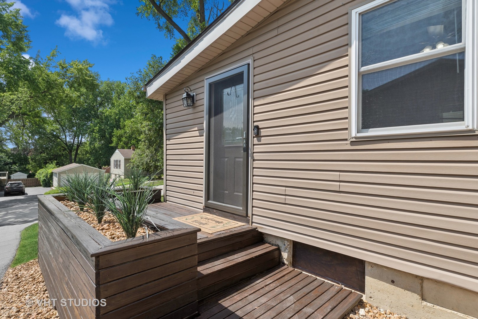 35083 N Sheridan Drive