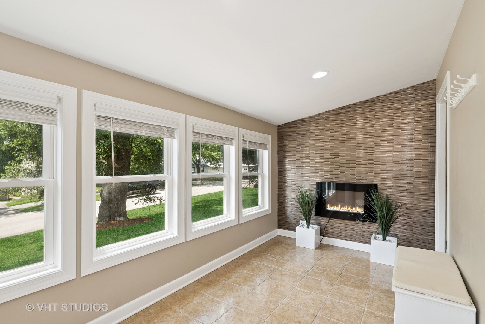 35083 N Sheridan Drive