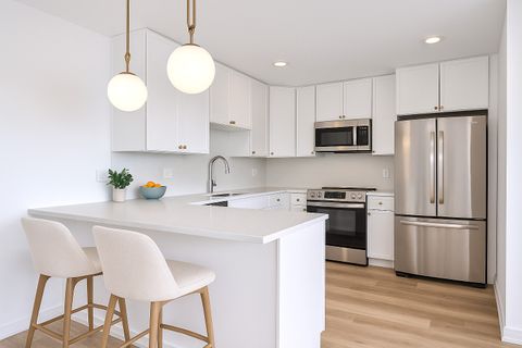 Tiny photo for 9396 Landings Lane #306, Des Plaines, IL 60016 (MLS # 12537156)