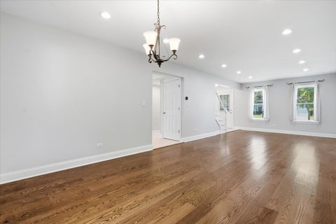 Tiny photo for 1284 Regent Drive, Mundelein, IL 60060 (MLS # 12717510)