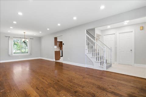 Tiny photo for 1284 Regent Drive, Mundelein, IL 60060 (MLS # 12717510)