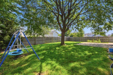 Tiny photo for 1284 Regent Drive, Mundelein, IL 60060 (MLS # 12717510)