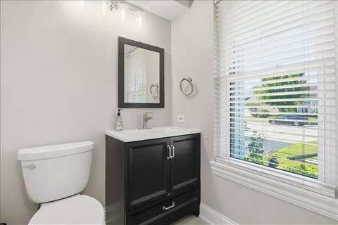 Tiny photo for 1284 Regent Drive, Mundelein, IL 60060 (MLS # 12717510)