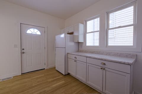 Tiny photo for 721 S 6th Street, Clinton, IA 52732 (MLS # 12596560)