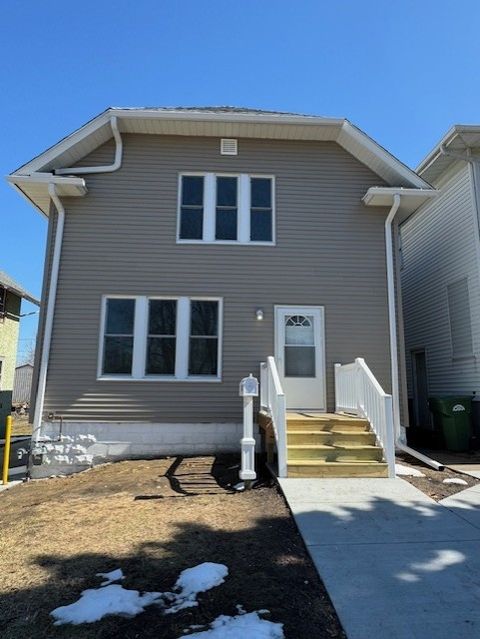 Photo of 721 S 6th Street, Clinton, IA 52732 (MLS # 12596560)