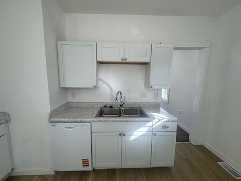 Tiny photo for 721 S 6th Street, Clinton, IA 52732 (MLS # 12596560)