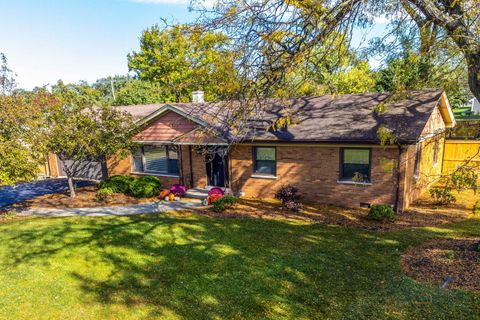 Photo of 6221 Linden Lane, La Grange Highlands, IL 60525 (MLS # 12499220)