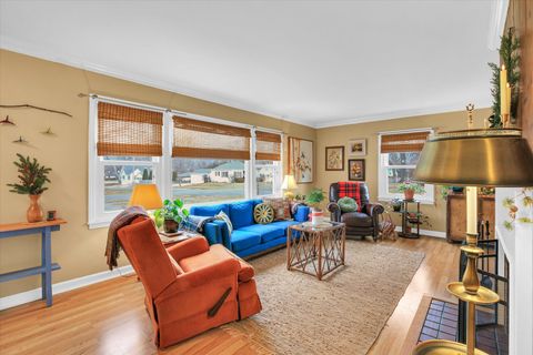 Tiny photo for 1401 W Healey Street, Champaign, IL 61821 (MLS # 12535908)