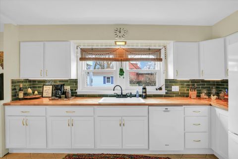 Tiny photo for 1401 W Healey Street, Champaign, IL 61821 (MLS # 12535908)