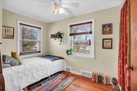 Tiny photo for 1401 W Healey Street, Champaign, IL 61821 (MLS # 12535908)