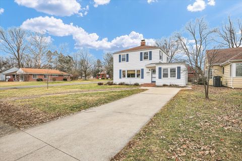 Tiny photo for 1401 W Healey Street, Champaign, IL 61821 (MLS # 12535908)