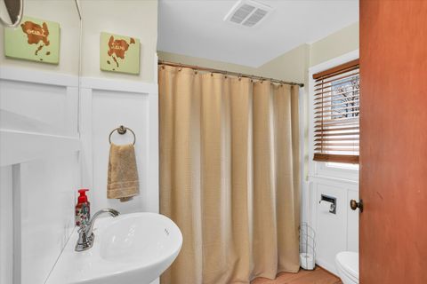 Tiny photo for 1401 W Healey Street, Champaign, IL 61821 (MLS # 12535908)