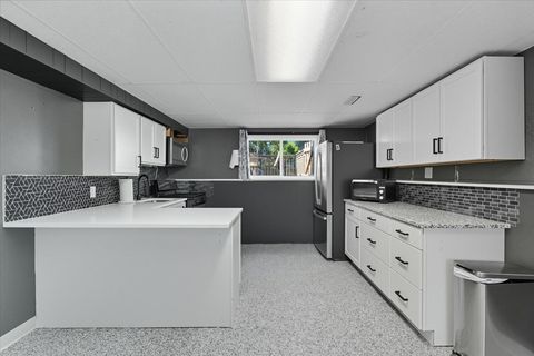 Tiny photo for 830 Russell Avenue, Winthrop Harbor, IL 60096 (MLS # 12475121)