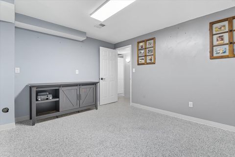 Tiny photo for 830 Russell Avenue, Winthrop Harbor, IL 60096 (MLS # 12475121)