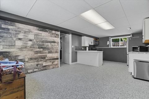 Tiny photo for 830 Russell Avenue, Winthrop Harbor, IL 60096 (MLS # 12475121)