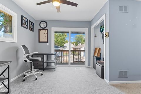 Tiny photo for 830 Russell Avenue, Winthrop Harbor, IL 60096 (MLS # 12475121)