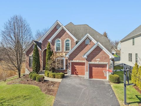 Photo of 824 Megan Court, Westmont, IL 60559 (MLS # 12628546)