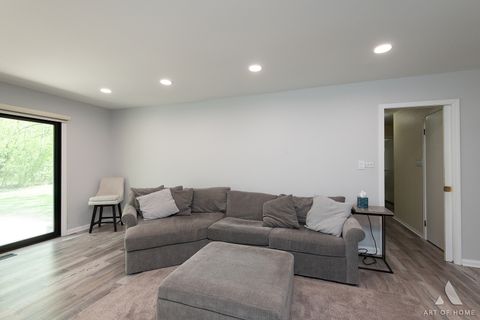 Tiny photo for 2 DOGWOOD Road, Rolling Meadows, IL 60008 (MLS # 12647516)