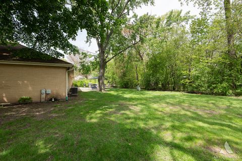 Tiny photo for 2 DOGWOOD Road, Rolling Meadows, IL 60008 (MLS # 12647516)