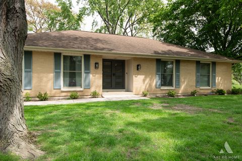 Tiny photo for 2 DOGWOOD Road, Rolling Meadows, IL 60008 (MLS # 12647516)