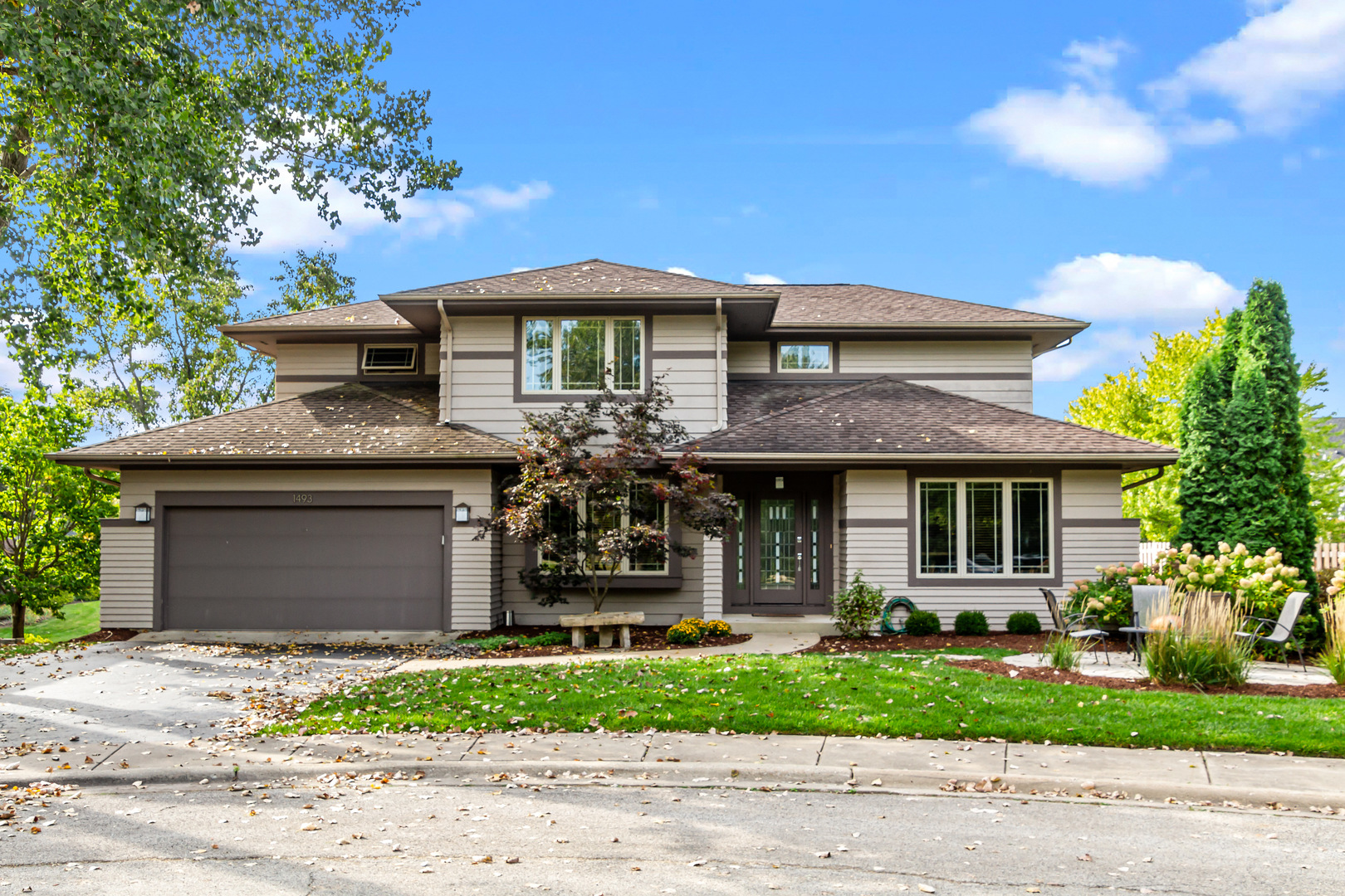 1493 W Autumn Road