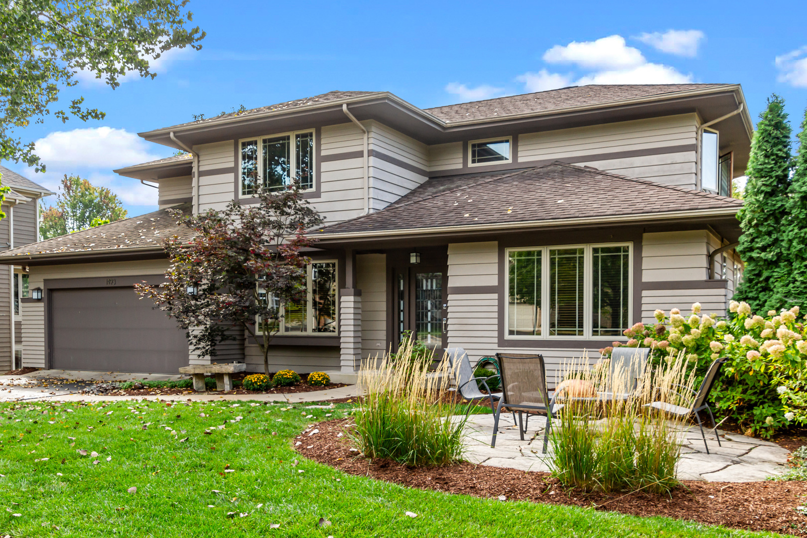 1493 W Autumn Road