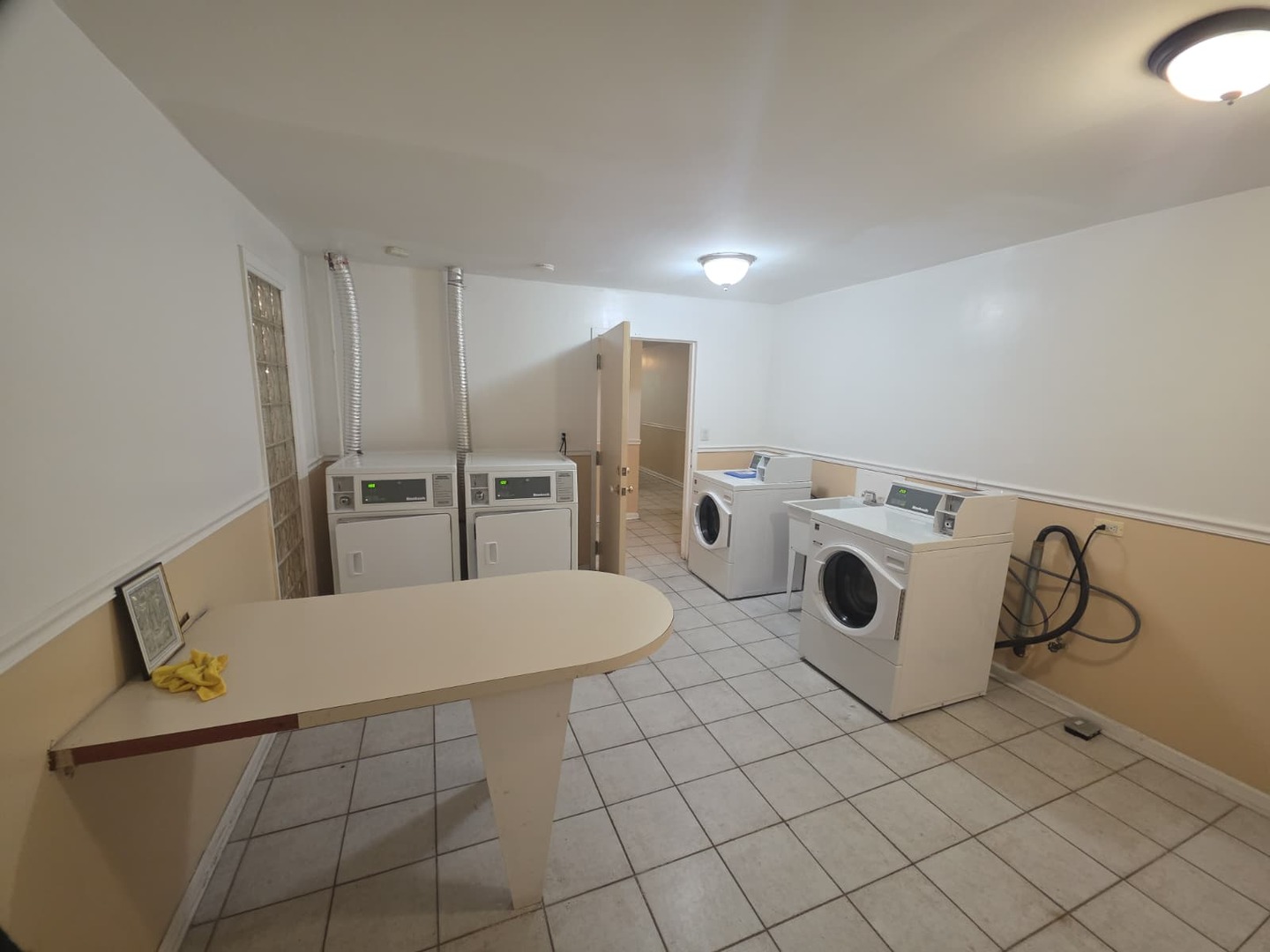 1508 W Pratt Boulevard 1D