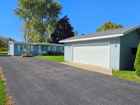 Tiny photo for 614 Livingston Street, McHenry, IL 60050 (MLS # 12734766)