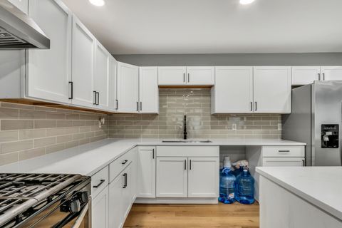 Tiny photo for 3426 Country Club Avenue, Gurnee, IL 60031 (MLS # 12455774)
