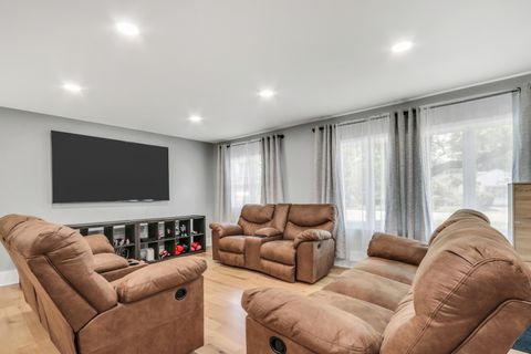 Tiny photo for 3426 Country Club Avenue, Gurnee, IL 60031 (MLS # 12455774)