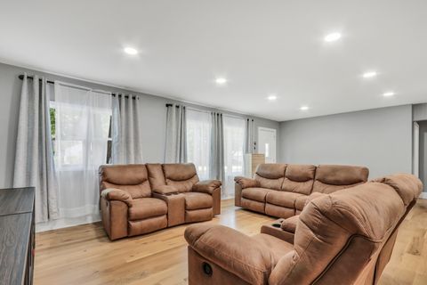 Tiny photo for 3426 Country Club Avenue, Gurnee, IL 60031 (MLS # 12455774)