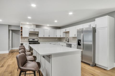 Tiny photo for 3426 Country Club Avenue, Gurnee, IL 60031 (MLS # 12455774)