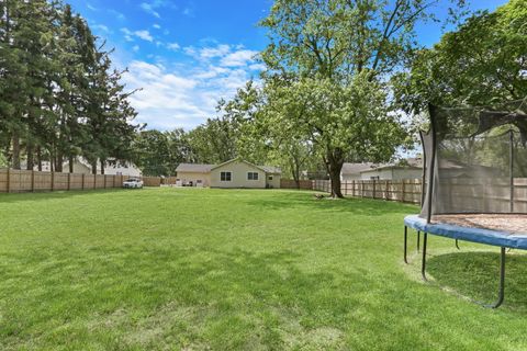 Tiny photo for 3426 Country Club Avenue, Gurnee, IL 60031 (MLS # 12455774)