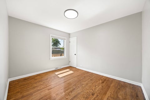 Tiny photo for 15524 Gouwens Lane, South Holland, IL 60473 (MLS # 12771530)