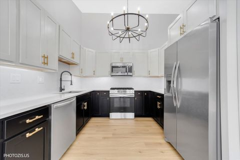 Tiny photo for 102 River Bluff Court, Carpentersville, IL 60110 (MLS # 12624528)