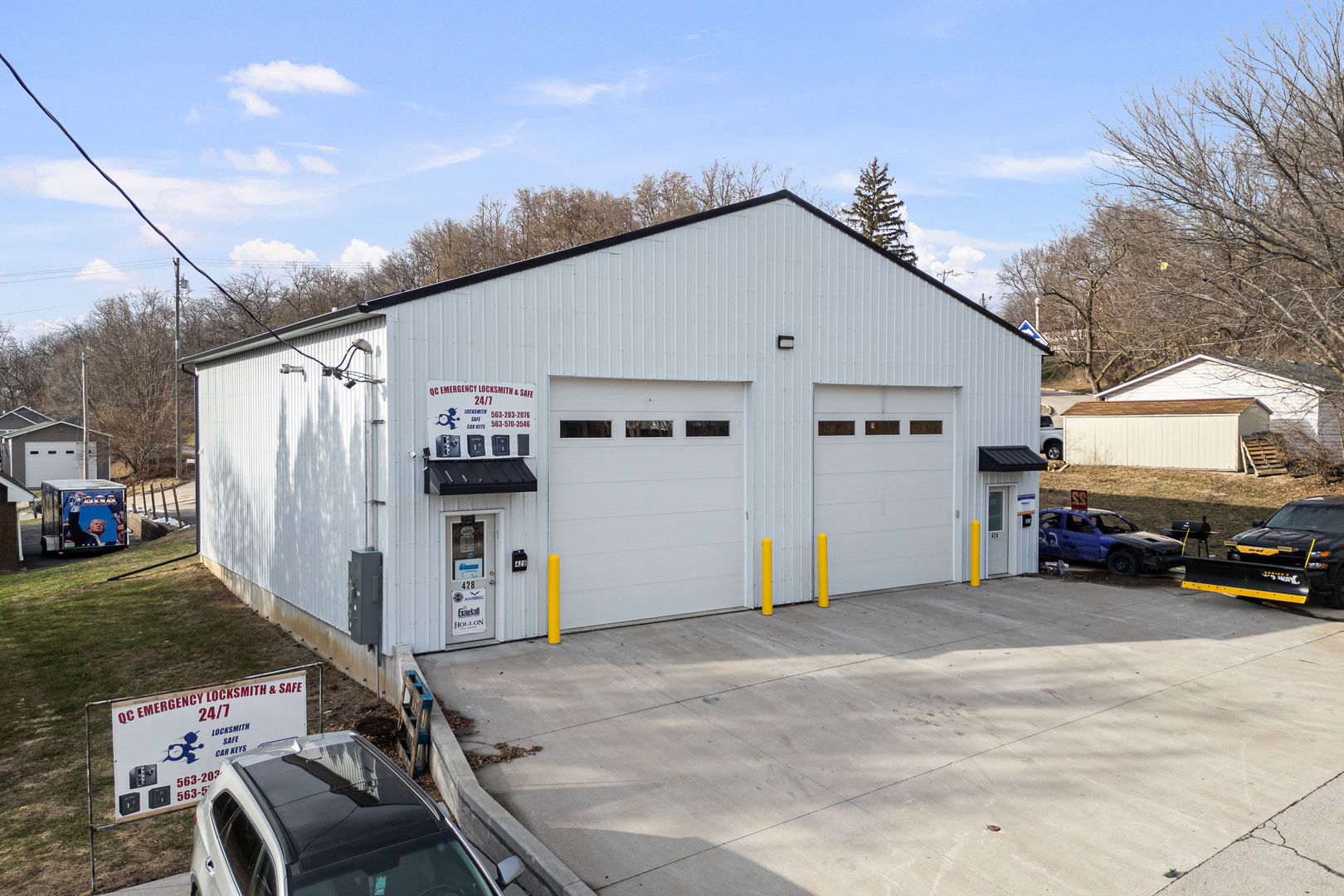 425 and 428 1/2 28th Street