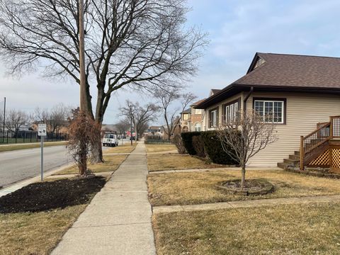 Tiny photo for 4043 N Wagner Avenue, Schiller Park, IL 60176 (MLS # 12585193)