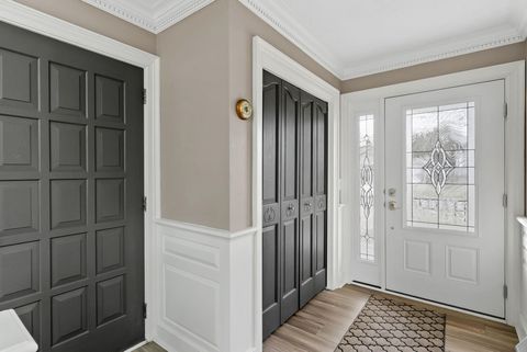 Tiny photo for 3719 N Thornwood Avenue, Davenport, IA 52806 (MLS # 100000334)