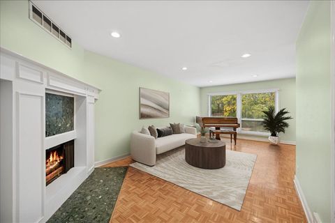Tiny photo for 1918 Wilmette Avenue #B, Wilmette, IL 60091 (MLS # 12504473)