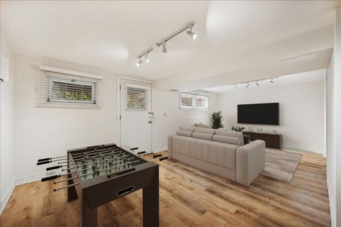 Tiny photo for 1918 Wilmette Avenue #B, Wilmette, IL 60091 (MLS # 12504473)