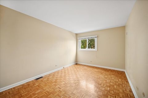 Tiny photo for 1918 Wilmette Avenue #B, Wilmette, IL 60091 (MLS # 12504473)