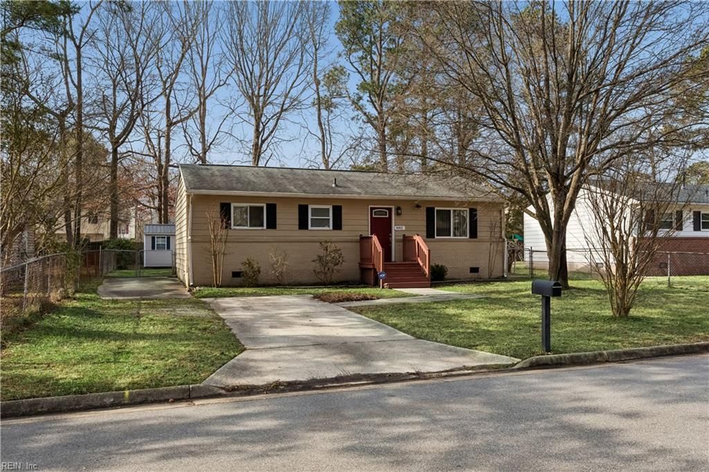 Photo of 882 Cheyenne Drive, Newport News, VA 23608 (MLS # 10623457)