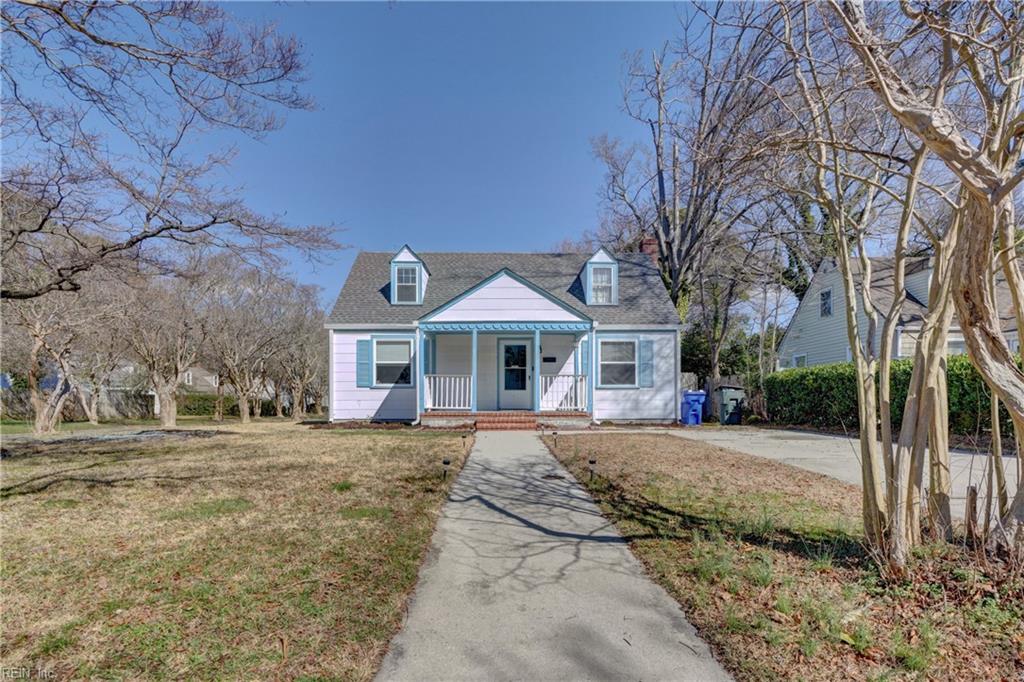 320 Sterling ST