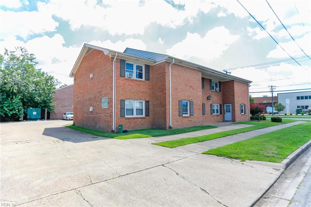 Photo of 3800 E Princess Anne Road #6, Norfolk, VA 23502 (MLS # 10607788)