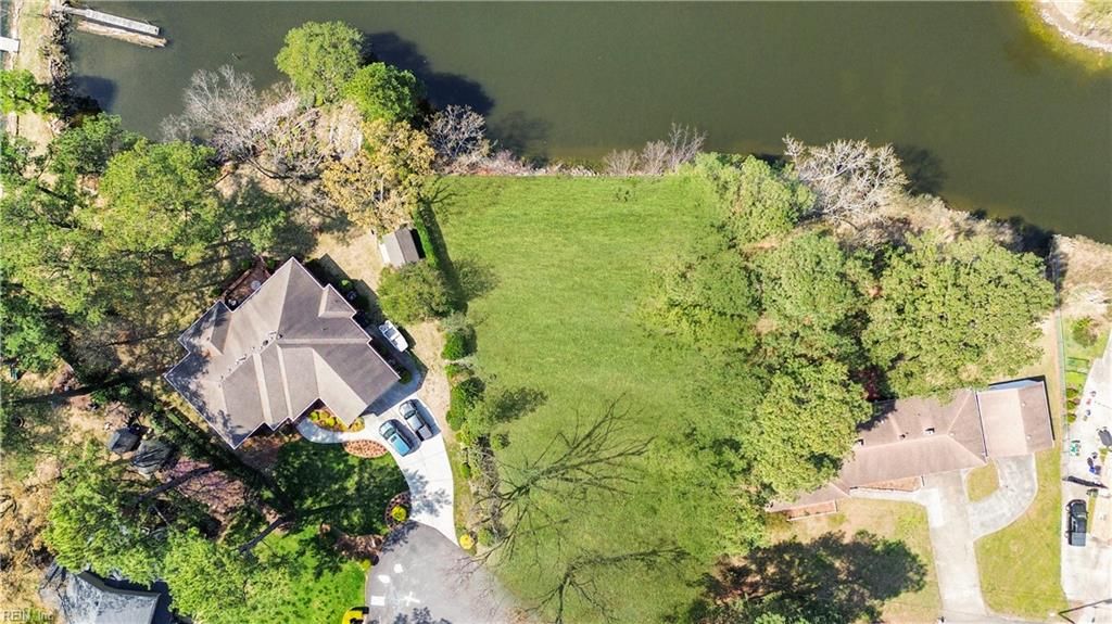 Photo of 233 Valleau Road, Norfolk, VA 23502 (MLS # 10626201)