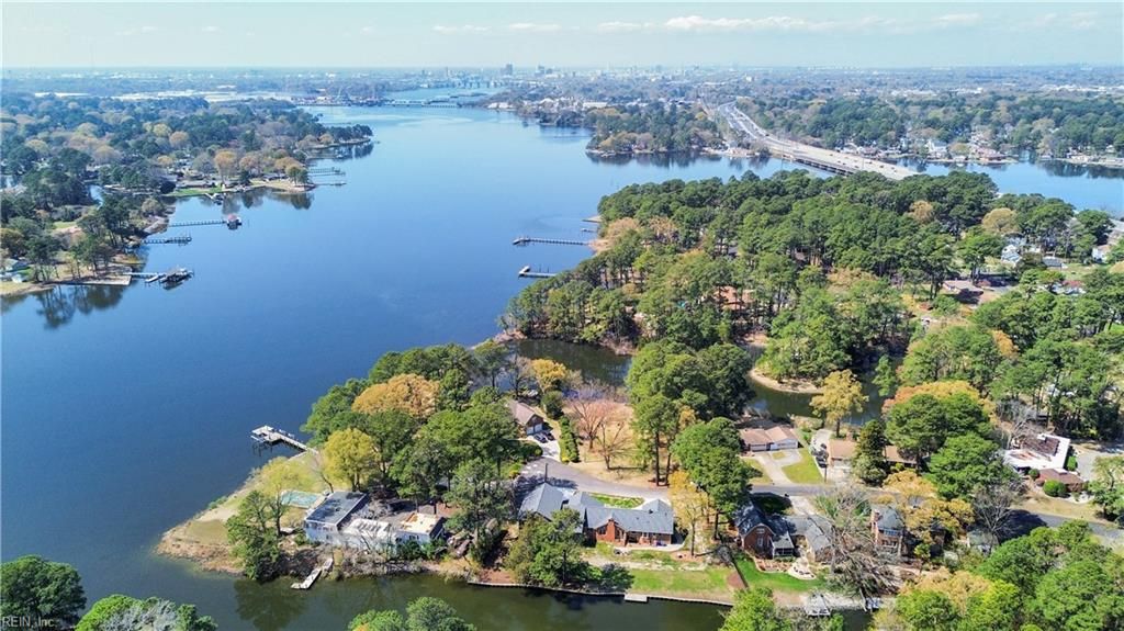 Photo of 233 Valleau Road, Norfolk, VA 23502 (MLS # 10626201)