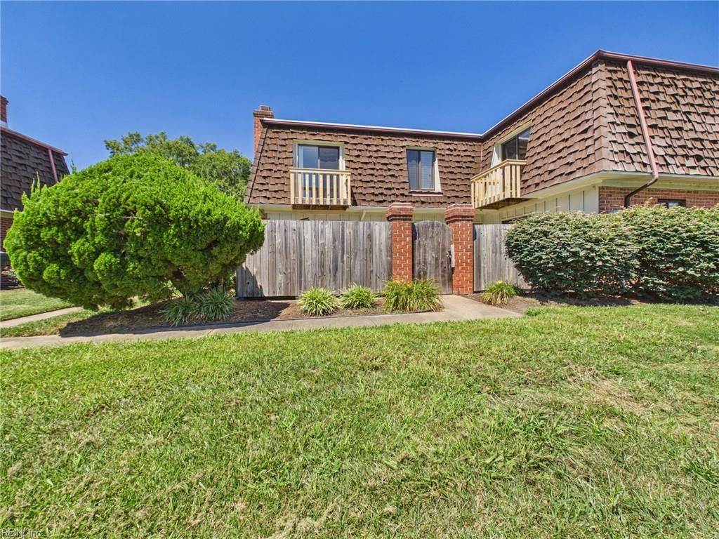 Photo of 1701 Ocean Bay Drive, Virginia Beach, VA 23454 (MLS # 10644266)