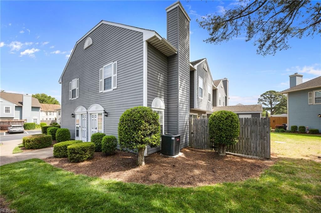 Photo of 633 Oleander Circle, Virginia Beach, VA 23464 (MLS # 10630395)